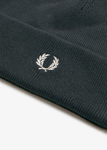 Fred Perry Mutsen Classic beanie - night green ecru