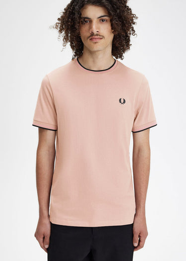 Fred Perry T-shirts Twin tipped t-shirt - dark pink dustro black