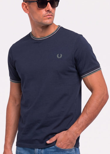 Fred Perry T-shirts Twin tipped t-shirt - dark airforce ecru seagrass