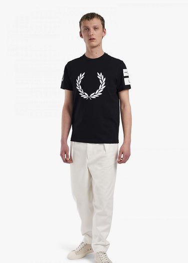 Fred Perry T-shirts Badge detail t-shirt - black