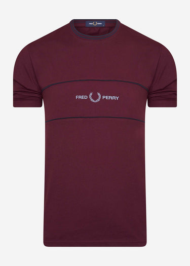 Fred Perry T-shirts Embroidered panel t - mahogany