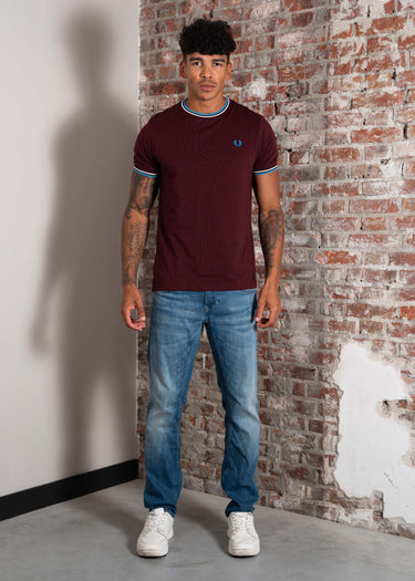 Fred Perry T-shirts Twin tipped t-shirt - oxblood ecru court blue