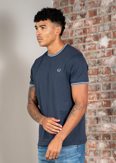 Fred Perry T-shirts Twin tipped t-shirt - dark airforce light ice bayleaf