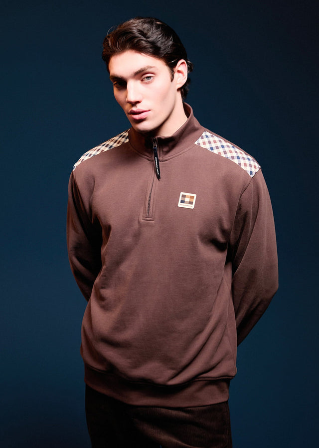 Aquascutum Pullover Check shoulder quarter zip fleece - chocolate