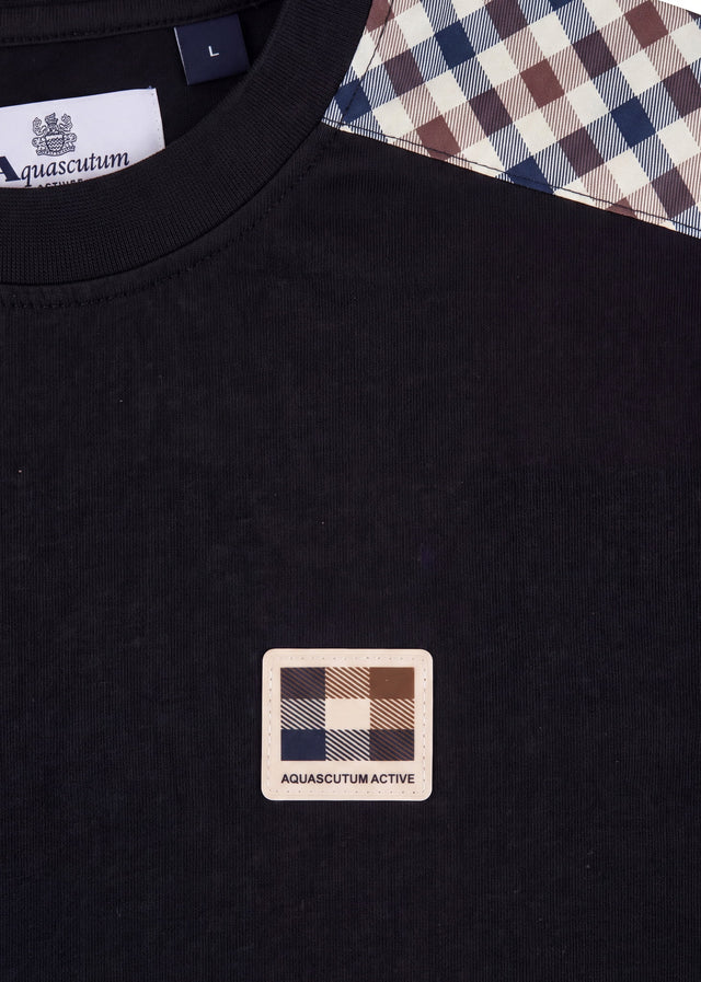 Aquascutum T-Shirts Check shoulder t-shirt - black