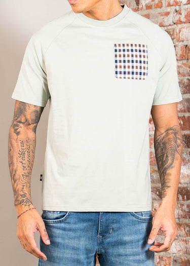 Aquascutum T-shirts Raglan pocket t-shirt - salvia