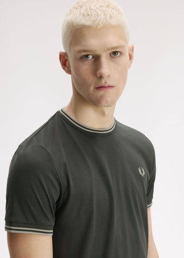 Fred Perry T-shirts Twin tipped t-shirt - field green oatmeal