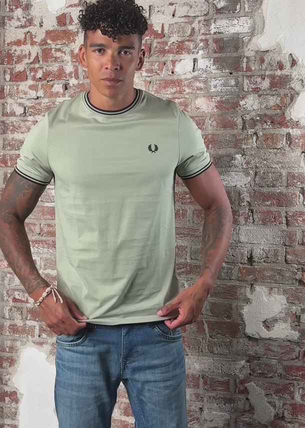 Fred Perry T-shirts Twin tipped t-shirt - seagrass black