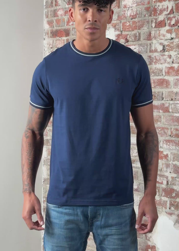 Fred Perry T-shirts Twin tipped t-shirt - Tennis Blue Silver Blue Navy