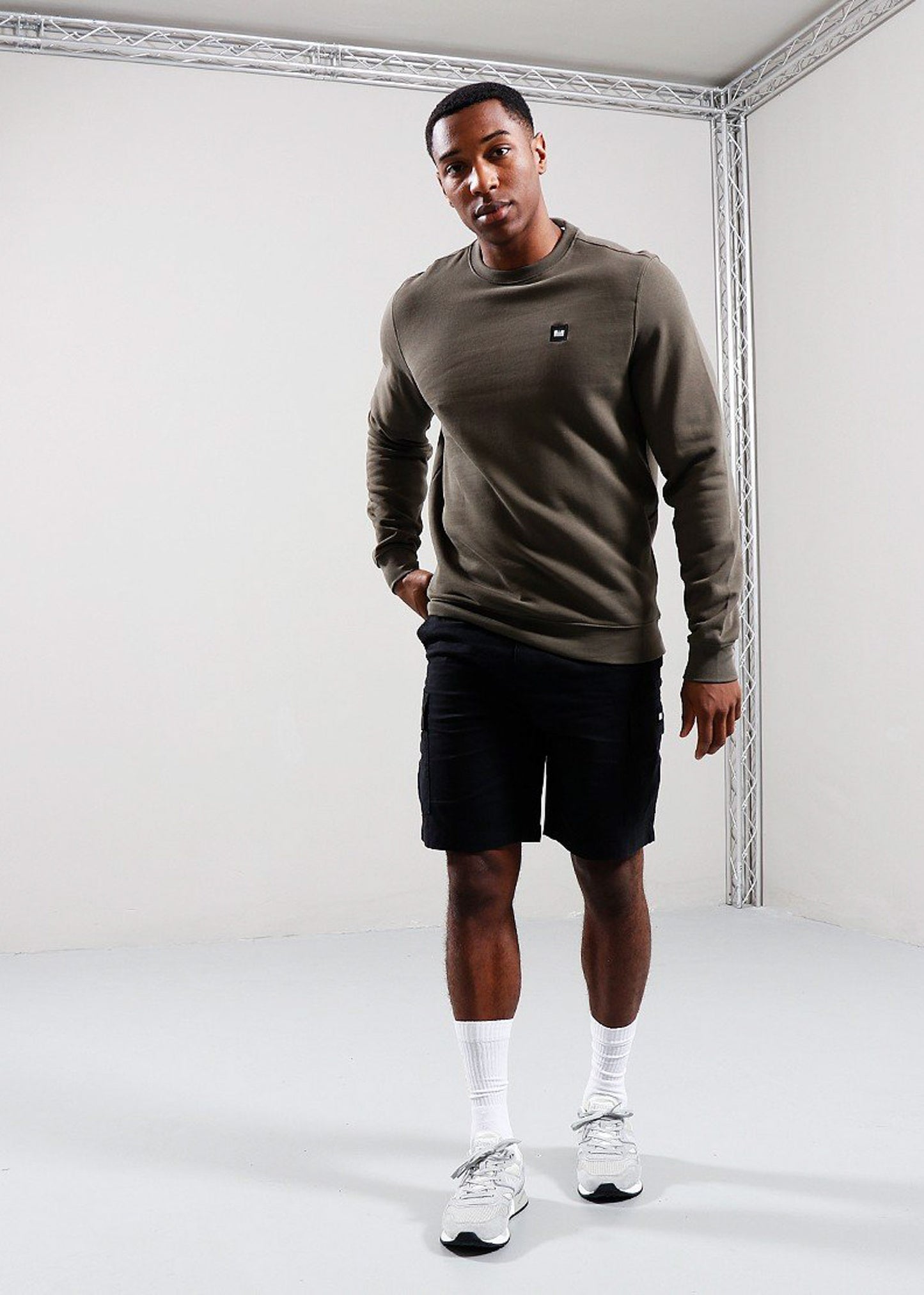 Weekend Offender Truien Ferrer - castle green