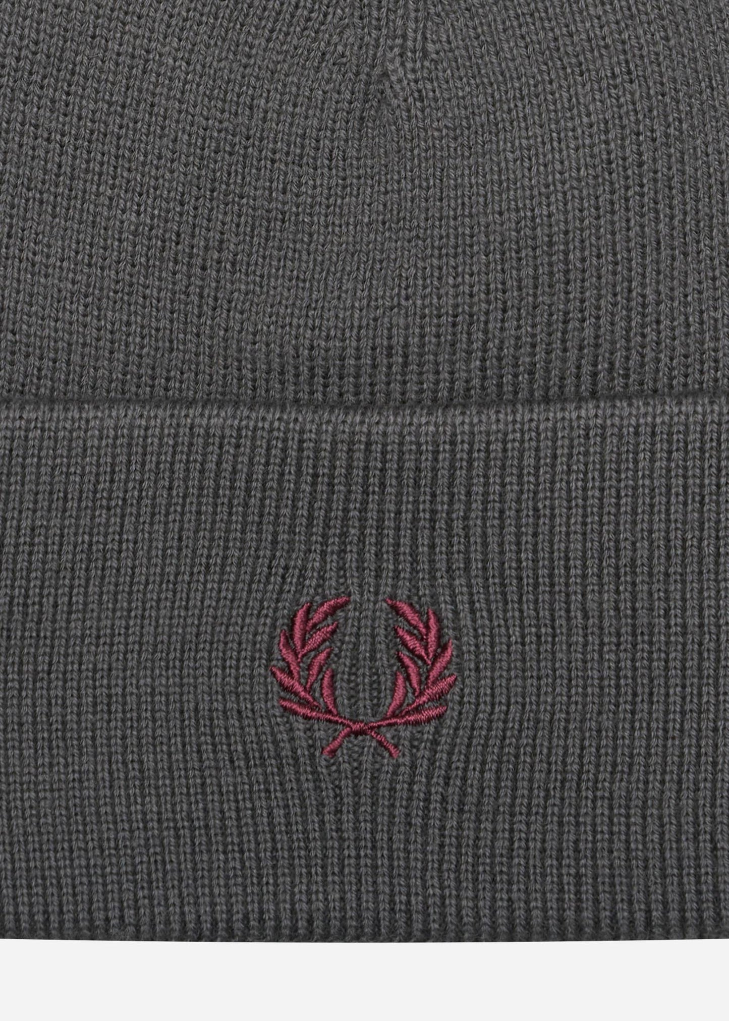 fred perry muts beanie