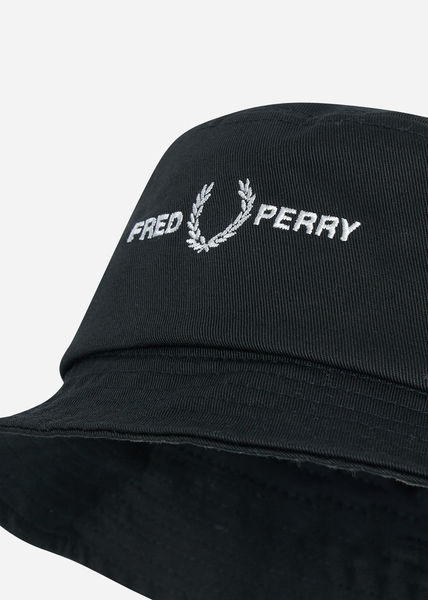 Graphic branded twill bucket hat - black - Fred Perry