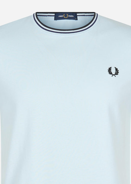 Fred Perry T-shirts  Twin tipped t-shirt - light ice 