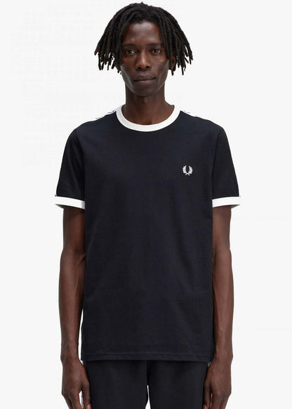 Fred Perry T-shirts  Taped ringer t-shirt - black 